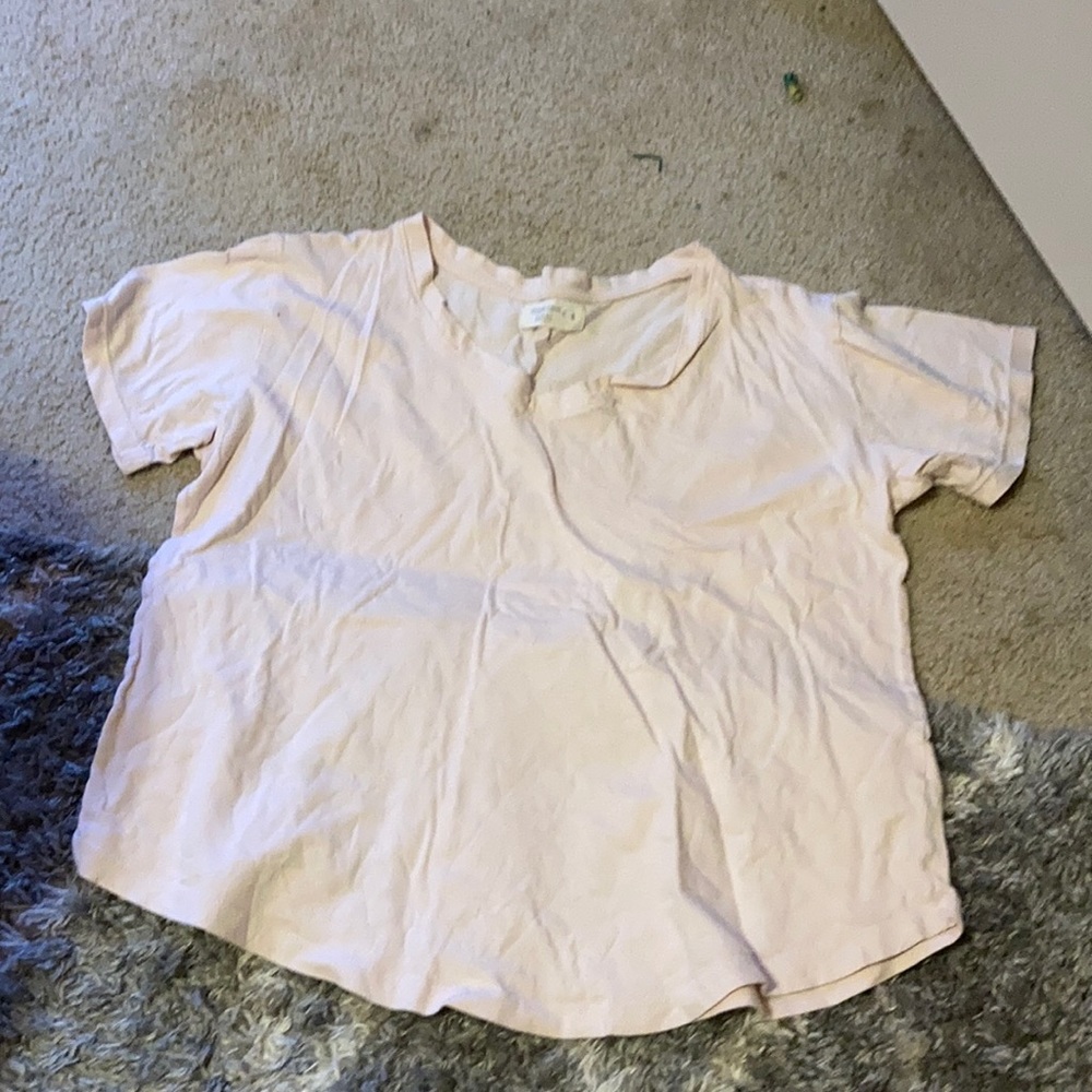 light pink short sleeve shirt